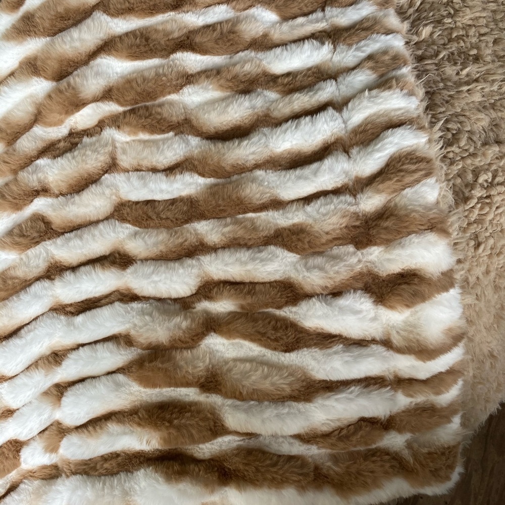 NEW Sand Llama with Taupe Chinchilla Sharpei Minky